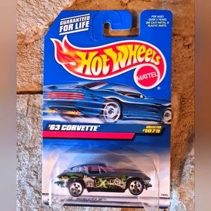 Hot Wheels Green Xtreme '63 Corvette Vintage New on Card 1996